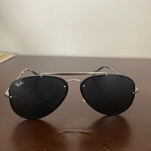 BLACK RAY BAN AVAITORS